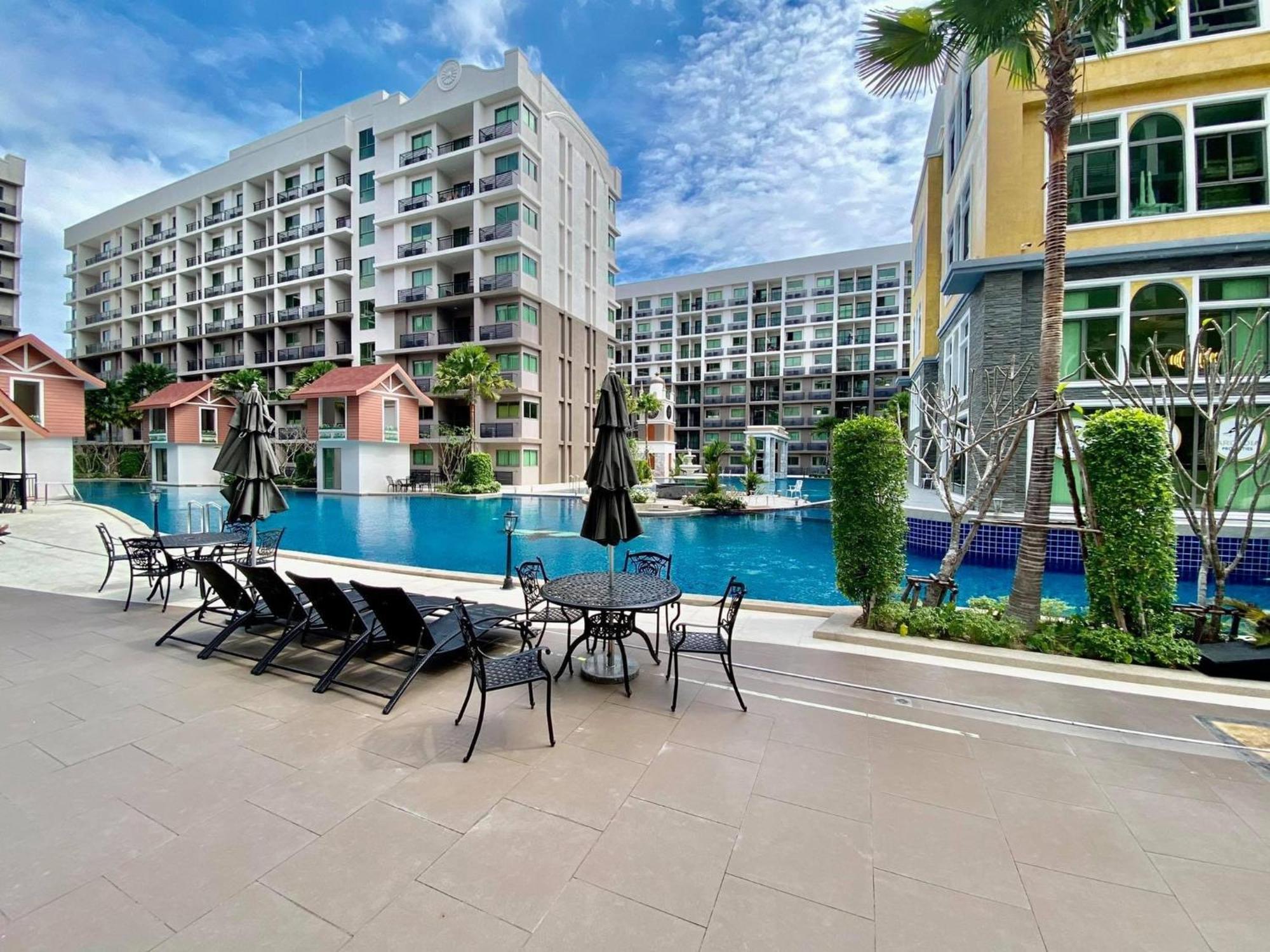 Arcadia Beach Con Паттайя Экстерьер фото